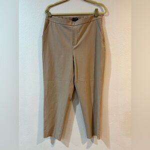 Banana Republic Women's Tan Trousers with elastic waist